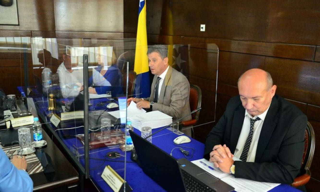 Epidemiološke mjere u FBiH produžene za još 14 dana